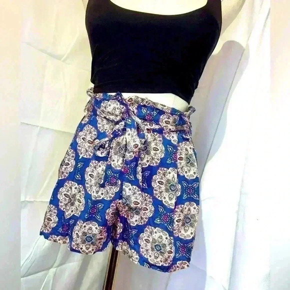 Love Ady Paisley Printed Shorts - Picture 1 of 6